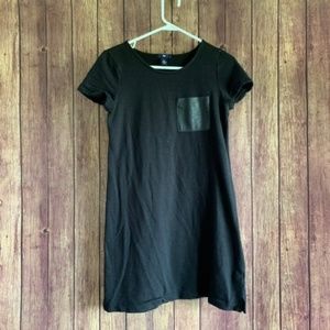 Black gap dress with Leather Pocket- Size Small